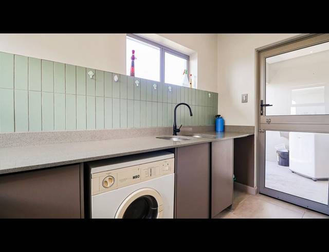 3 BEDROOM HOUSE FOR SALE IN PARADISE COAST